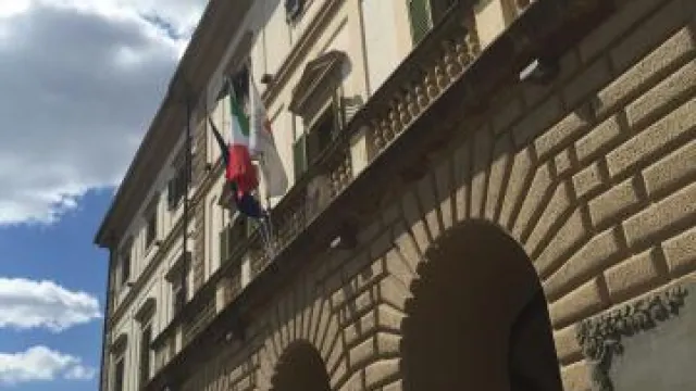 Descrizione immagine non disponibile